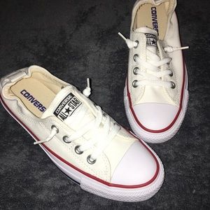 Women’s Converse shoreline. Brand new in box